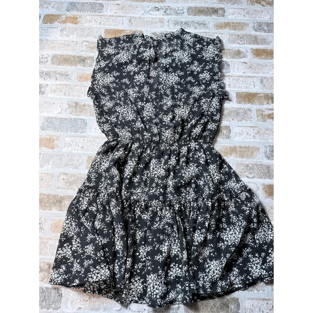Mi Ami Haisley F151 Floral Mini Dress Black White Ruffle Tiered Sleeveless Small